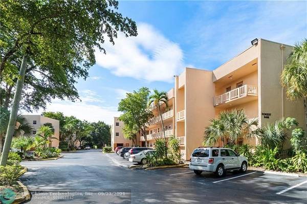 8400 Lagos De Campo Blvd  #109,  Tamarac,  FL 33321