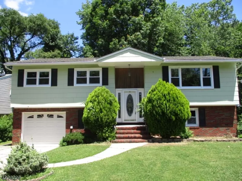 9 GALLAGHER CT, Bergenfield Boro, NJ 07621