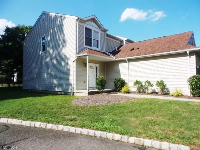 5 S FOXWOOD SQ, Old Tappan Boro, NJ 07675