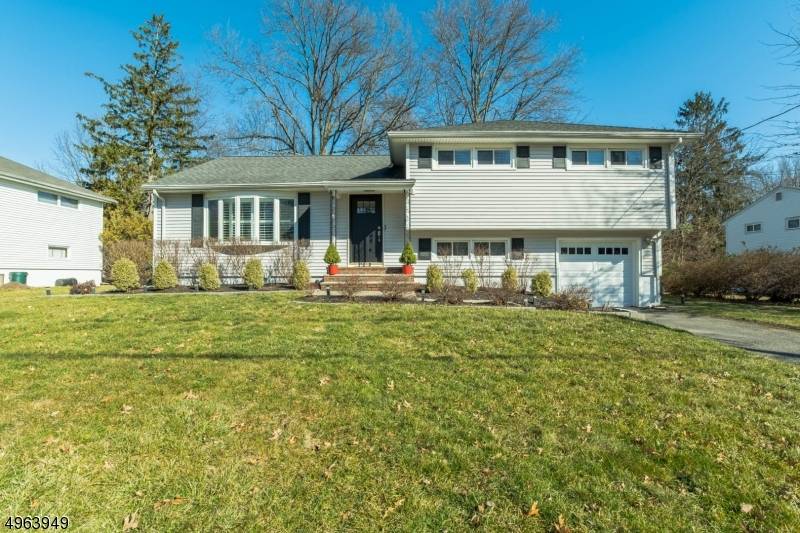 57 NOTTINGHAM RD 1X, Fair Lawn Boro, NJ 07410