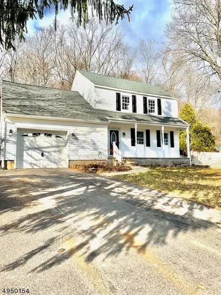 94 COUNTRYSIDE DR, Hackettstown Town, NJ 07840