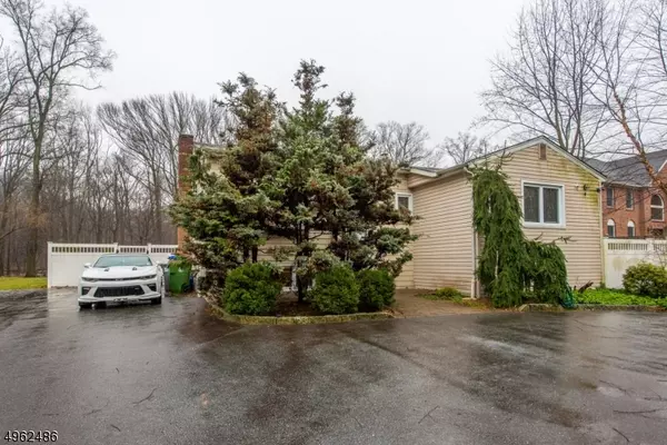 104 TINGLEY LN, Edison Twp., NJ 08820