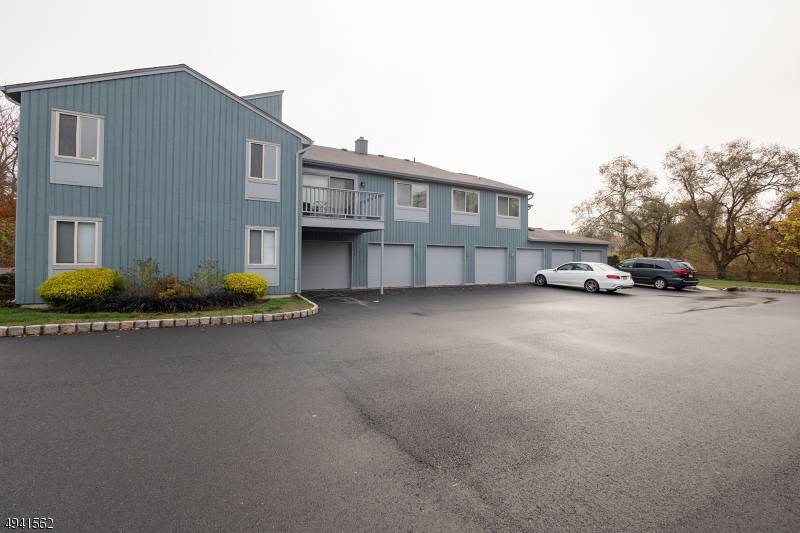 124 DRAKE LN, Roxbury Twp., NJ 07852