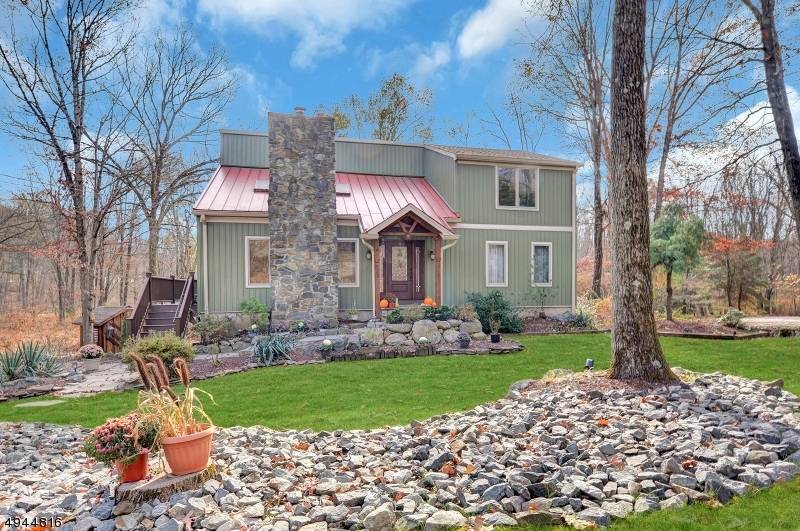 236 Magee Rd, Ringwood Boro, NJ 07456