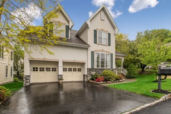 33 River Dell, Oakland Boro, NJ 07436