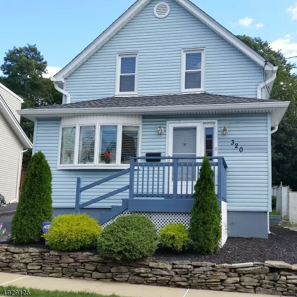 320 DEWEY AVE, Totowa Boro, NJ 07512