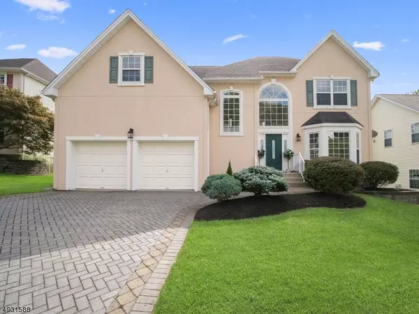 13 WINGATE WAY, Green Brook Twp., NJ 08812