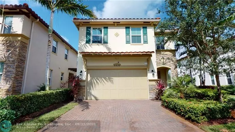 5235 Falcon Trl, Davie, FL 33314