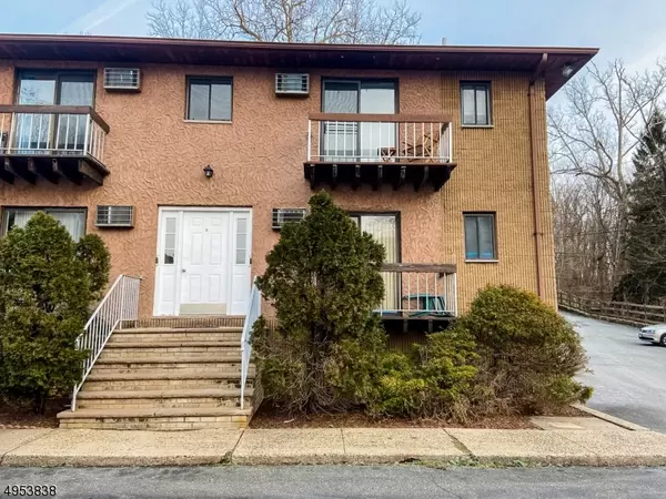 54 PARK AVE C0021 #21, Verona Twp., NJ 07044