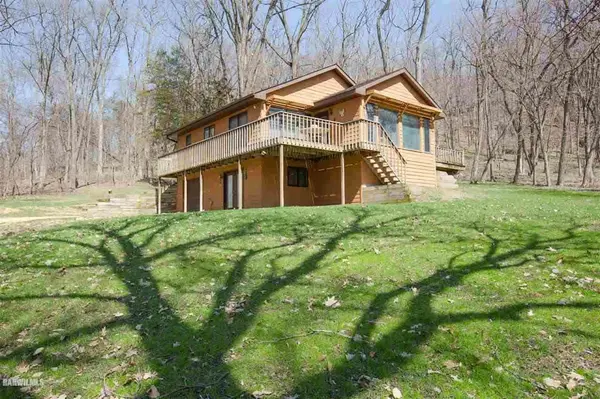 4 LONGWOOD DR Drive, Galena, IL 61036