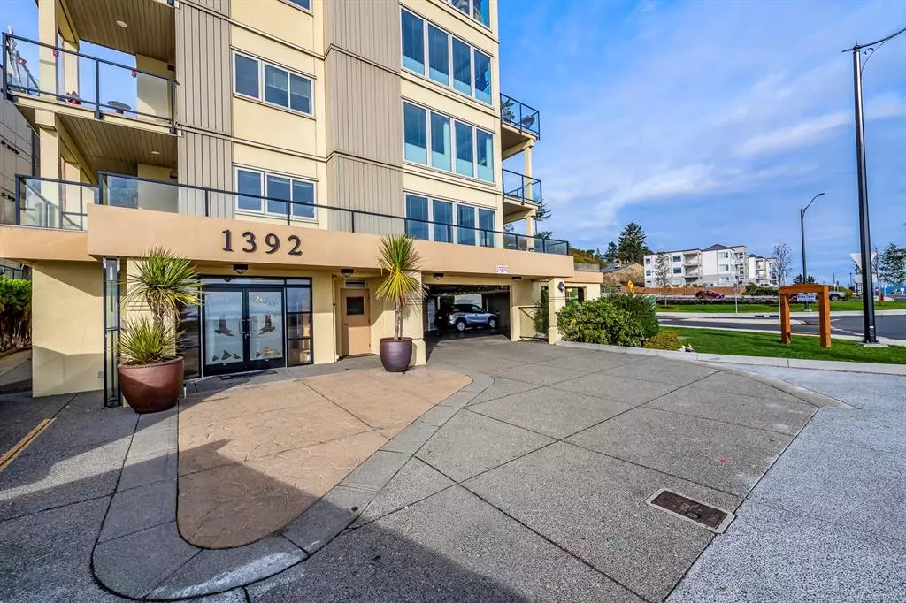 Campbell River, BC V9W 1B7,1392 Island Hwy S #103