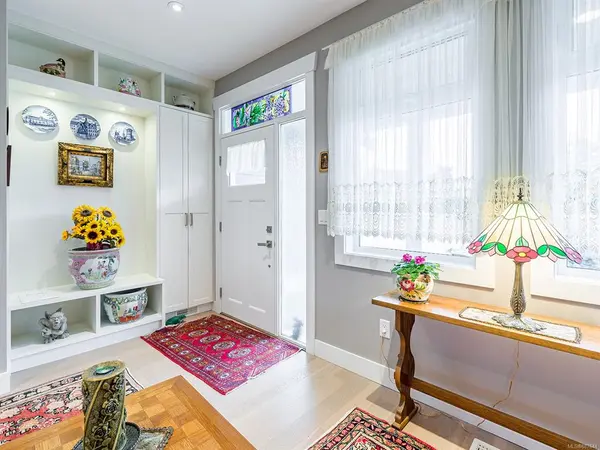 899 Parkside Cres, Parksville, BC V9P 1S9