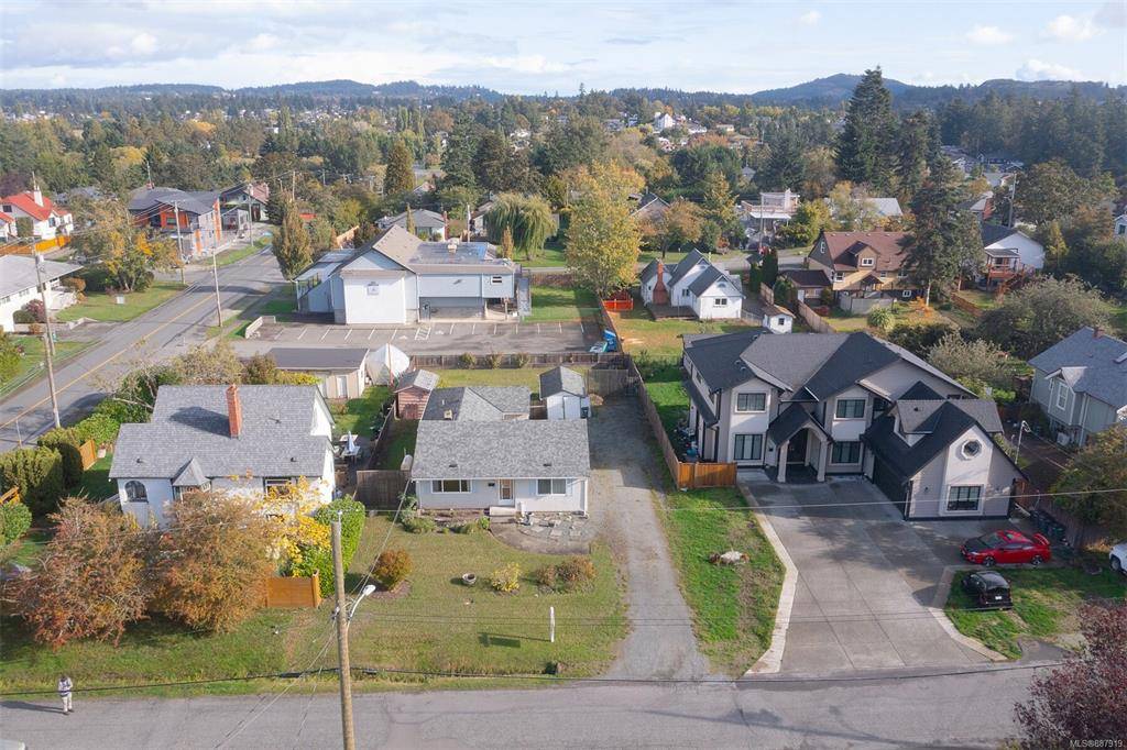 Saanich, BC V8Z 4W3,784 Snowdrop Ave