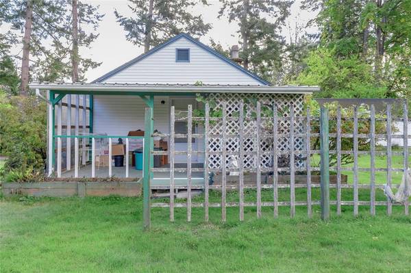 Chemainus, BC V0R 1K5,2586 Howe Rd