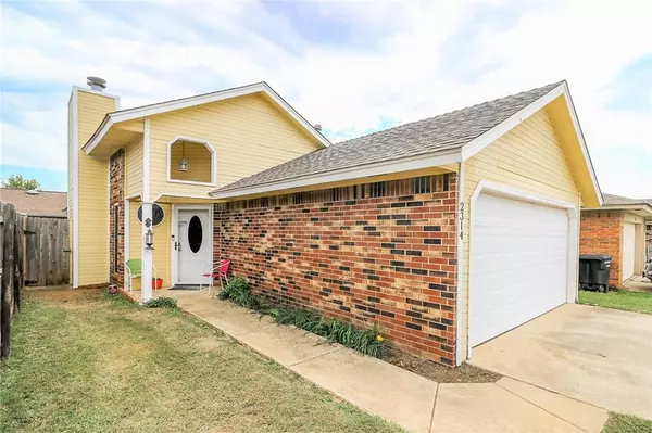 2314 Cedar Brook Drive, Moore, OK 73160