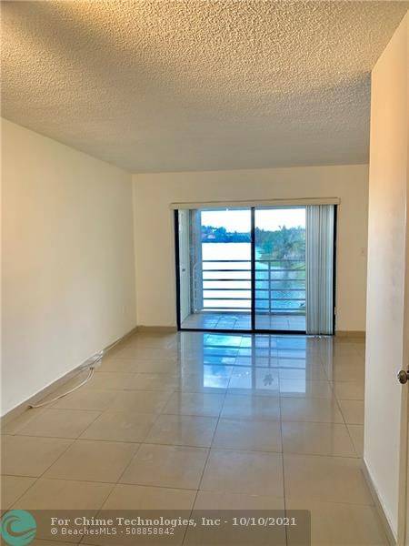 Hialeah, FL 33016,2790 W 60 ST  #32