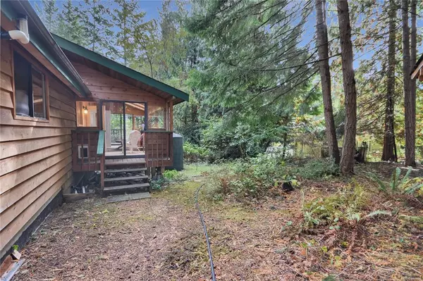 Gabriola Island, BC V0R 1X2,830 Carmen Cres