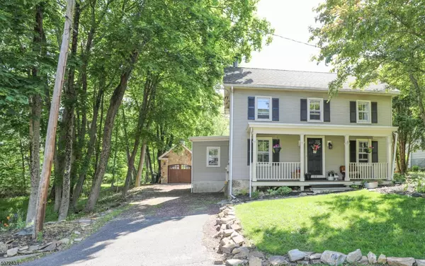 22 Academy St, Califon Boro, NJ 07830