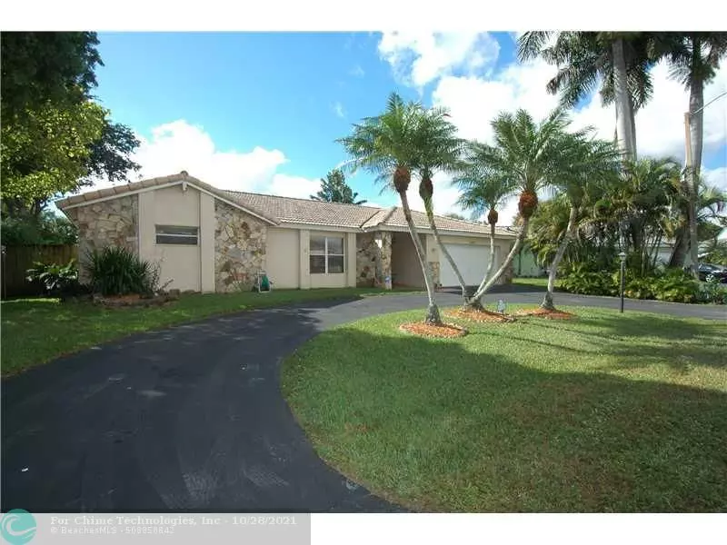 6421 CROSSBOW CT, Davie, FL 33331