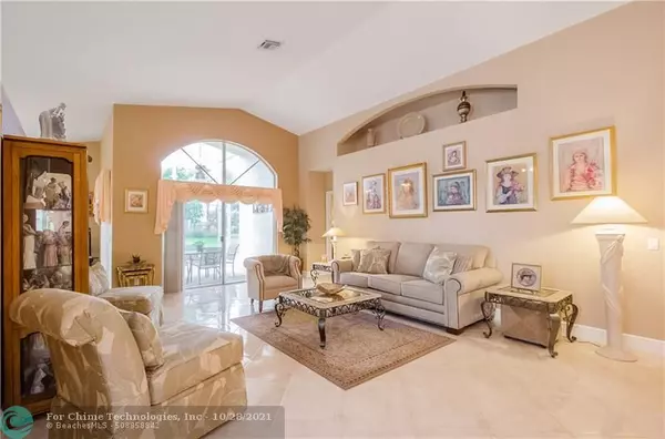 Boynton Beach, FL 33437,9824 Lemonwood Way