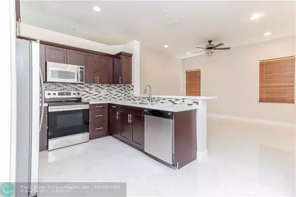 Weston, FL 33327,1894 Silverbell Ter