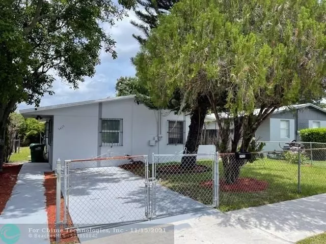 2425 NW 43rd St, Miami, FL 33142