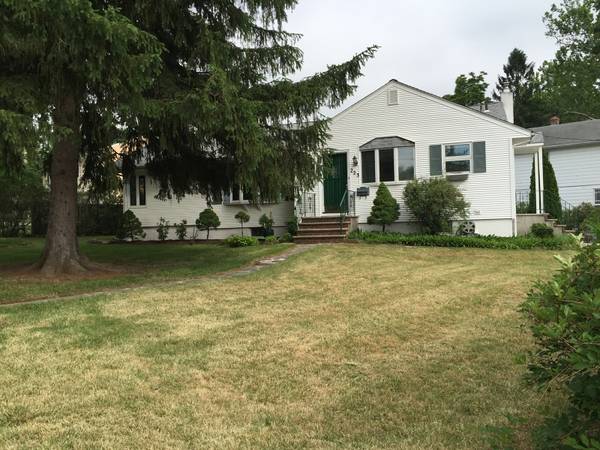 223 W Mt Pleasant Ave, Livingston Twp., NJ 07039