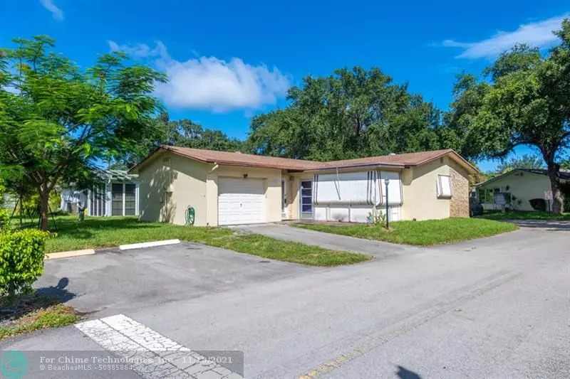 2528 SW Natura Blvd, Deerfield Beach, FL 33441