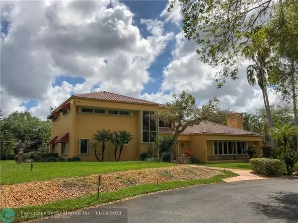 Southwest Ranches, FL 33330,5400 THOROUGHBRED LN