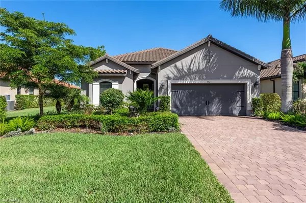 9523 Campanile CIR, Naples, FL 34114