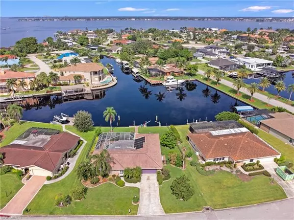 Fort Myers, FL 33919,6618 Joanna CIR