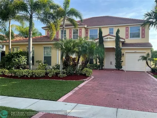 440 Saint Emma Dr, Royal Palm Beach, FL 33411