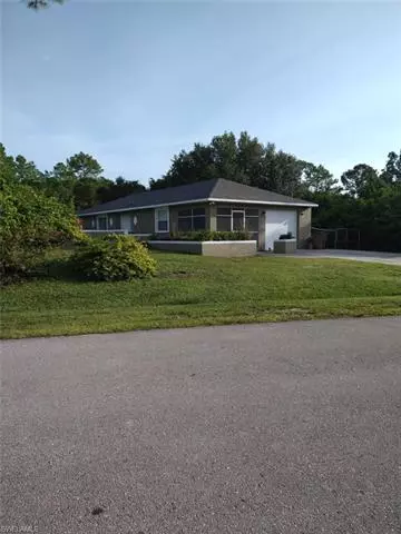 4616 28th ST SW, Lehigh Acres, FL 33973