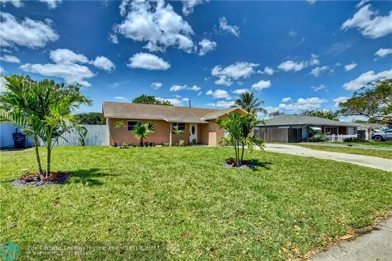 6859 Westview Dr, Lake Worth Beach, FL 33462