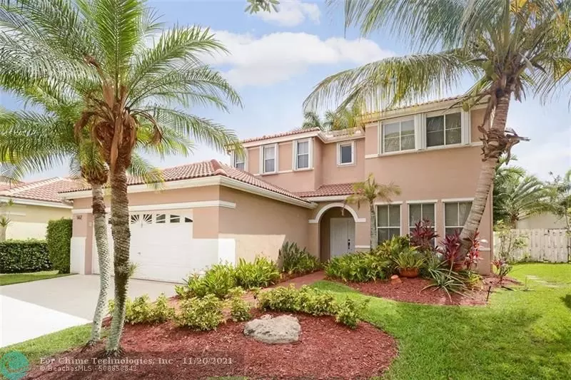 562 Carrington Ln, Weston, FL 33326