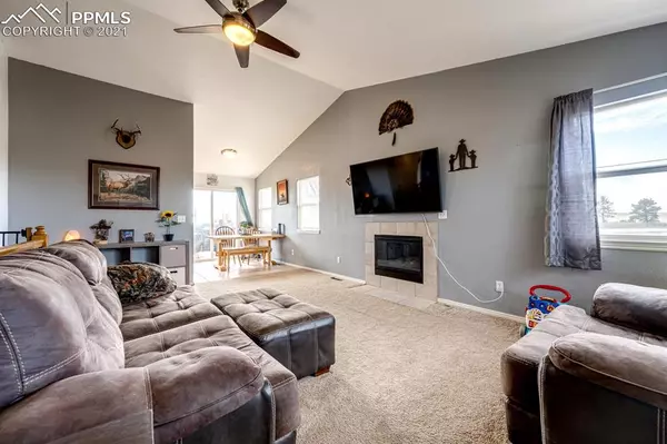 Elizabeth, CO 80107,34056 Prairie CIR