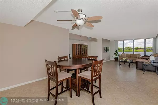 Coconut Creek, FL 33066,2768 Carambola Cir  #102