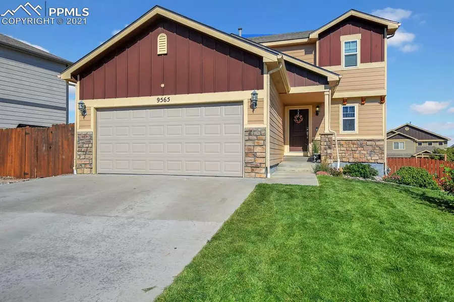 9565 Holton CT, Fountain, CO 80817