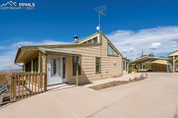 11 3rd ST, Penrose, CO 81240