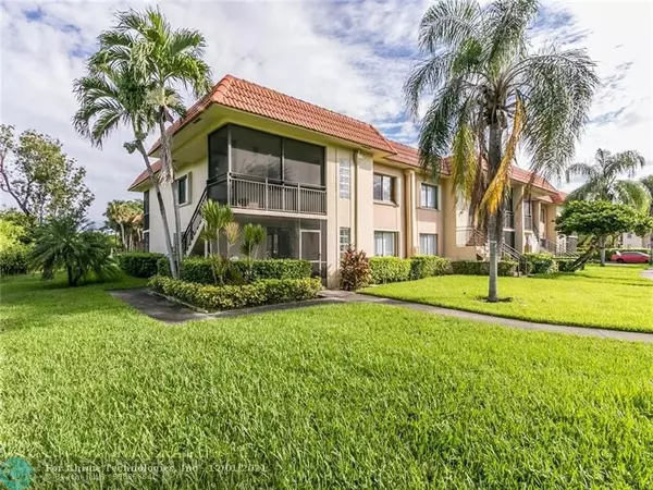 Weston, FL 33326,382 Lakeview Dr  #201