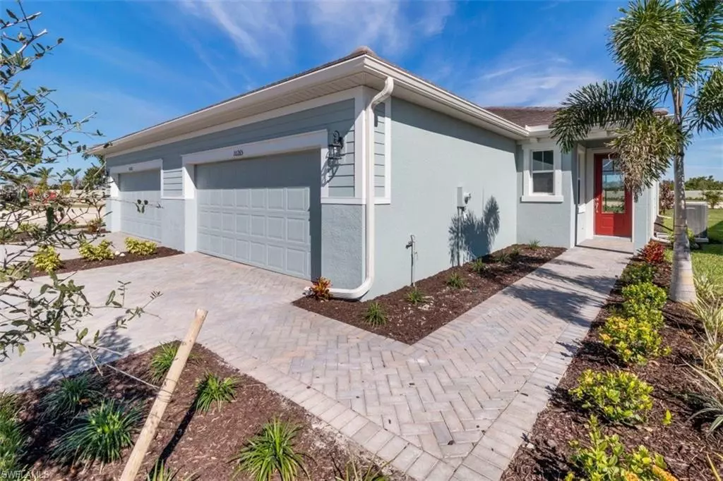 Fort Myers, FL 33966,10372 BONAVIE COVE DR