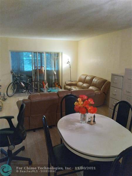 Hollywood, FL 33021,4001 Hillcrest Dr  #209