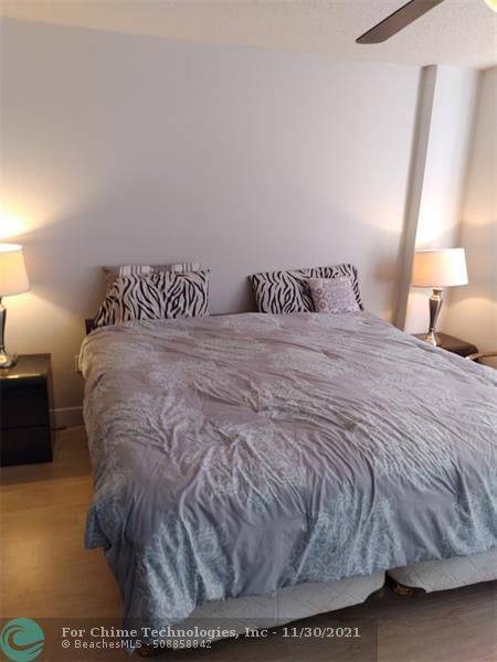 Hollywood, FL 33021,4001 Hillcrest Dr  #209