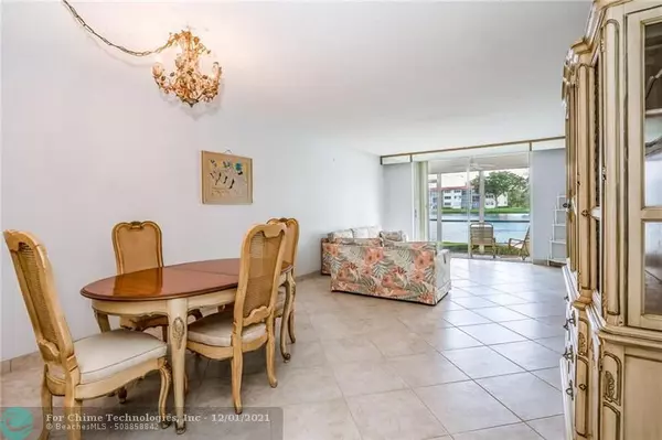 Pembroke Pines, FL 33025,9500 N Hollybrook Lake Dr  #109