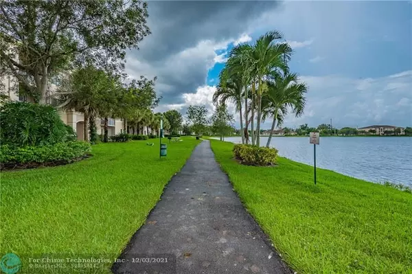 Coconut Creek, FL 33073,5051 Wiles Rd  #207