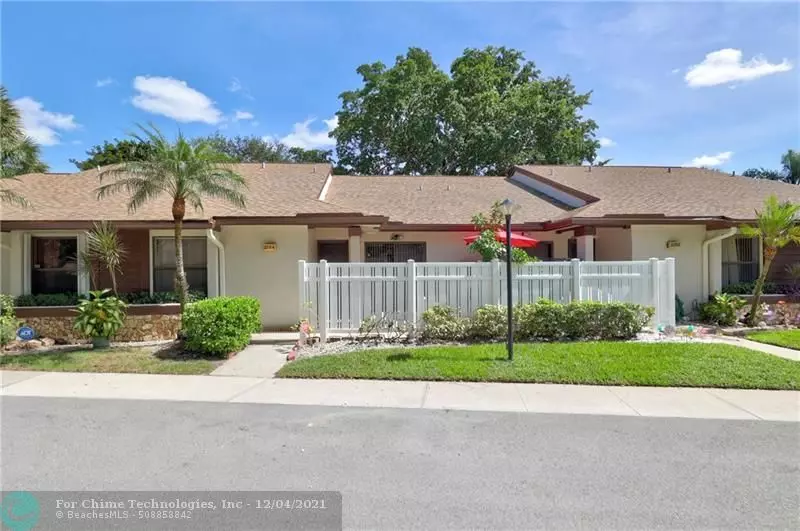 Coconut Creek, FL 33066,3284 Carambola Cir  #3284