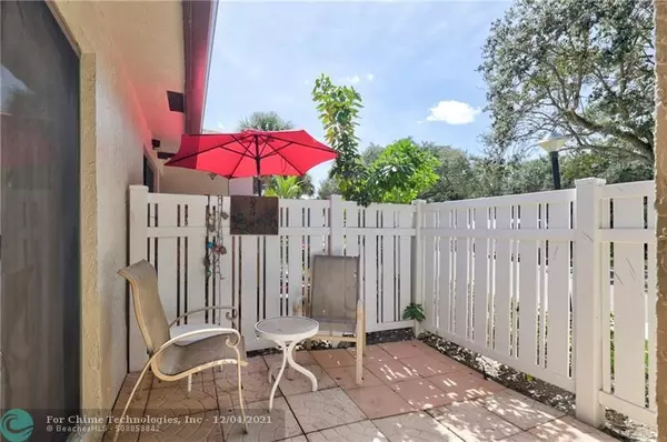 Coconut Creek, FL 33066,3284 Carambola Cir  #3284