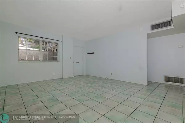 Fort Lauderdale, FL 33334,1407 NE 56 Street  #105