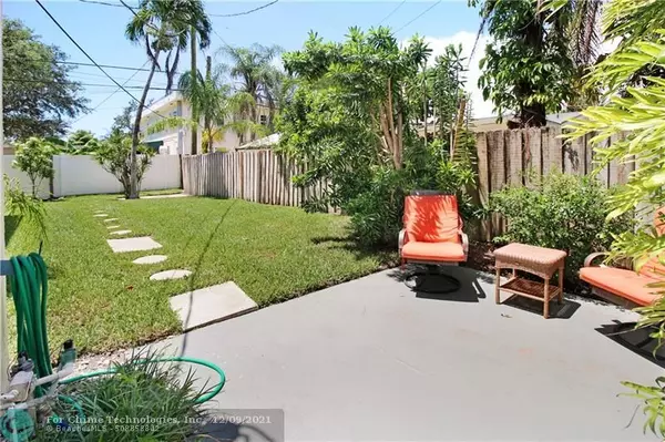 Fort Lauderdale, FL 33305,912 NE 17th CT