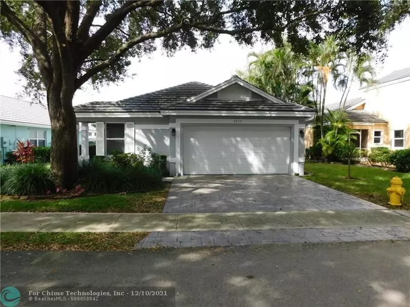 2939 Myrtle Oak Cir, Davie, FL 33328